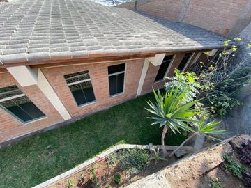 VENTA DE CASA EN CASUARINAS SUR - 500m²