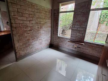 VENTA DE CASA EN CASUARINAS SUR - 500m²
