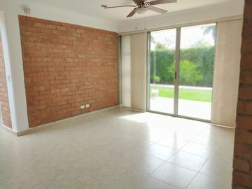 VENDO CASA EN RIBERA DE LAS MERCEDES CALI VALLE DEL CAUCA
