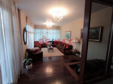 VENDO CASA DE 2 PISOS + SOTANO Y AZOTEA URB. SAN ANDRES I ETAPA 300.65 M2 ID 1071605
