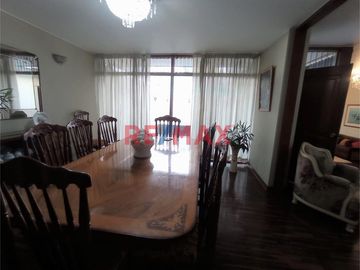 VENDO CASA DE 2 PISOS + SOTANO Y AZOTEA URB. SAN ANDRES I ETAPA 300.65 M2 ID 1071605