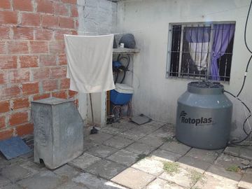 CASA DE 3 AMBIENTES EN PASO DEL REY CON RÁPIDA SALIDA A ACCESO OESTE