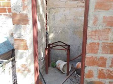 CASA DE 3 AMBIENTES EN PASO DEL REY CON RÁPIDA SALIDA A ACCESO OESTE