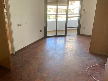 VENDO DEPTO 2 DOR , BV. CHACABUCO 526