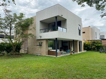 VENTA CASA PANCE CALI COLOMBIA
