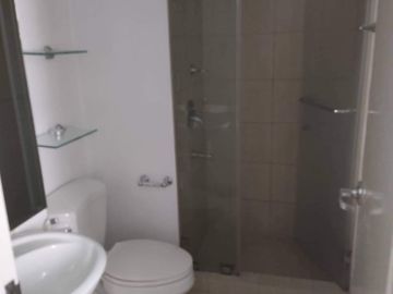 Good Deal Unit: For Sale Studio Unit in Joya Lofts & Towers, Rockwell Center Makati