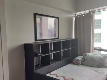 Good Deal Unit: For Sale Studio Unit in Joya Lofts & Towers, Rockwell Center Makati