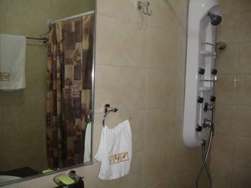 Venta de Suite amoblada en Tonsupa, cerca al Malecon, Esmeralda