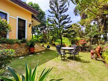 Ponderosa Leisure Farms, Silang Cavite, 899 sqm lot and 300 sqm TFA house for sale