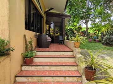 Ponderosa Leisure Farms, Silang Cavite, 899 sqm lot and 300 sqm TFA house for sale