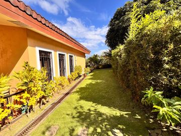 Ponderosa Leisure Farms, Silang Cavite, 899 sqm lot and 300 sqm TFA house for sale