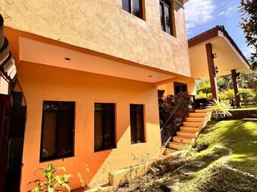 Ponderosa Leisure Farms, Silang Cavite, 899 sqm lot and 300 sqm TFA house for sale