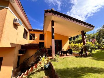 Ponderosa Leisure Farms, Silang Cavite, 899 sqm lot and 300 sqm TFA house for sale