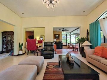 Ponderosa Leisure Farms, Silang Cavite, 899 sqm lot and 300 sqm TFA house for sale