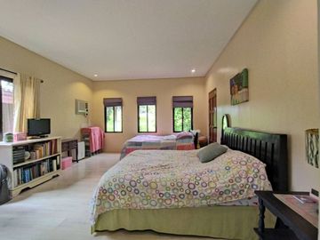 Ponderosa Leisure Farms, Silang Cavite, 899 sqm lot and 300 sqm TFA house for sale