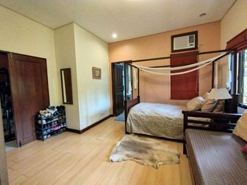 Ponderosa Leisure Farms, Silang Cavite, 899 sqm lot and 300 sqm TFA house for sale