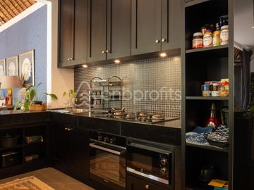 Exclusive Leasehold Villa: 3-Bedroom Balinese Gem Minutes from Nyanyi Beach