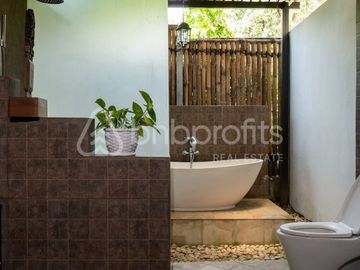 Exclusive Leasehold Villa: 3-Bedroom Balinese Gem Minutes from Nyanyi Beach