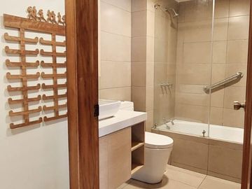 Vendo departamento tres dormitorios, en la Jiménez de la Espada y González Suárez
