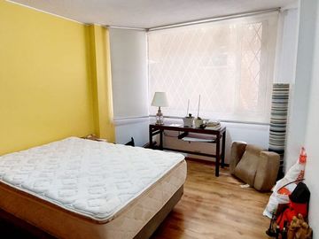 Vendo departamento tres dormitorios, en la Jiménez de la Espada y González Suárez