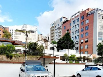 Vendo departamento tres dormitorios, en la Jiménez de la Espada y González Suárez