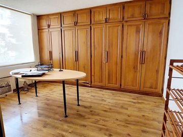 Vendo departamento tres dormitorios, en la Jiménez de la Espada y González Suárez