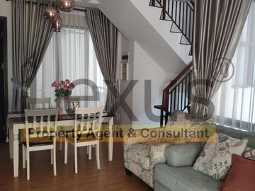 Dijual dan Disewakan Whelford, Greenwich Park