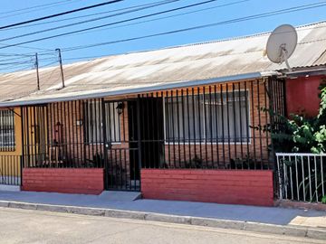 CALLE ORIENTE, VILLA GILDEMAISTER, QUILICURA.