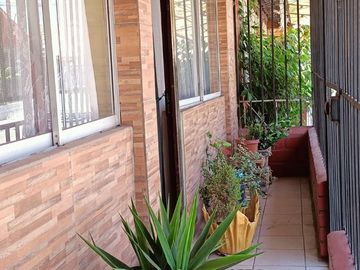 CALLE ORIENTE, VILLA GILDEMAISTER, QUILICURA.