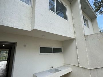 Breathtaking Mountain Views & Brand New Living Await! House and Lot in Baguio For Sale
