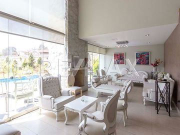 SE VENDE RESIDENCIA EN CAMACHO, LA MOLINA!!