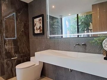 For Sale 5 bedrooms Biburi Village Srinakarin