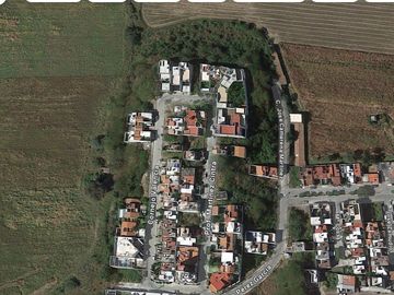 Oportunidad de Remate Bancario en Calle Cornejo Valencia, Colinas de Uriangato, Uriangato-Guanajuato.