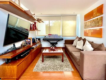 Bella casa dentro de Urbanización La Viña, 1.000 m terreno, 4 dormitorios
