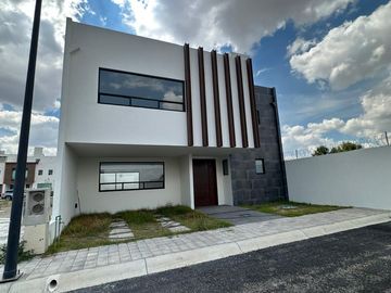 Hermosa casa semiresidencial al sur de pachuca. Explanada sur VT 17