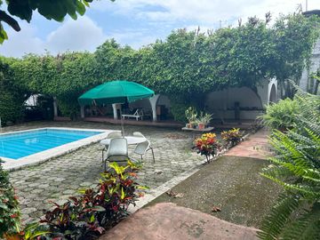 VENTA DE AMPLIA CASA VÍA A LA COSTA CHONGÓN