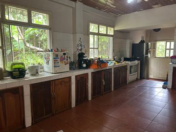 VENTA DE AMPLIA CASA VÍA A LA COSTA CHONGÓN