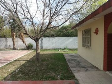 QUINTA EN VENTA EN CIENEGA DE FLORES, NL, ZONA VILLAS CAMPESTRES, 1740 M2 CH