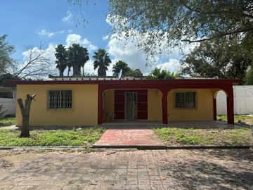 QUINTA EN VENTA EN CIENEGA DE FLORES, NL, ZONA VILLAS CAMPESTRES, 1740 M2 CH