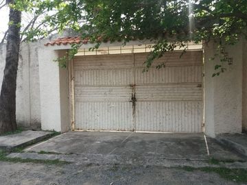 QUINTA EN VENTA EN CIENEGA DE FLORES, NL, ZONA VILLAS CAMPESTRES, 1740 M2 CH