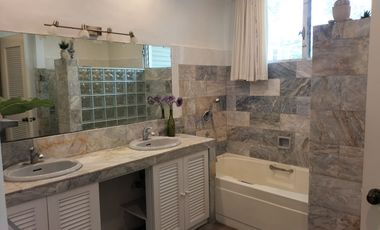 House for rent in Cebu City, Gated step away to Malls in Banilad, rented