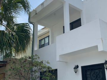 En playa del carmen, caminando a 5 minutos del mar