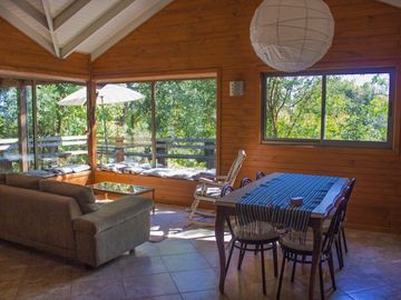 Venta de espectacular Casa de 150m2 en condominio con acceso a playa entre Villarrica y Pucón