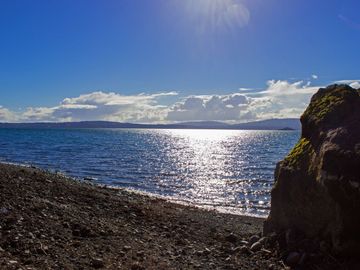 Venta de espectacular Casa de 150m2 en condominio con acceso a playa entre Villarrica y Pucón