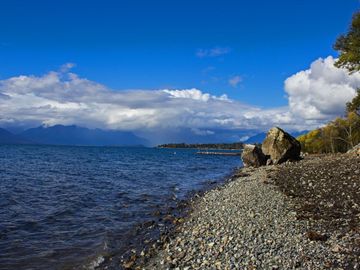 Venta de espectacular Casa de 150m2 en condominio con acceso a playa entre Villarrica y Pucón