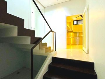 Pre-owned House in Ayala Westgrove Heights Silang Cavite near Nuvali