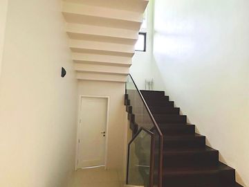 Pre-owned House in Ayala Westgrove Heights Silang Cavite near Nuvali