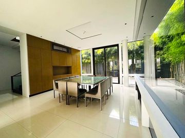 Pre-owned House in Ayala Westgrove Heights Silang Cavite near Nuvali