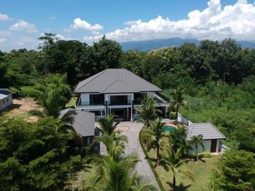 2 storey detached house sale 22MB, with tenant 100KB,440 sqWa., 5 bedrooms, 6 bathrooms, swimming pool, near Mae Jo Municipality, San Sai District, Ch
