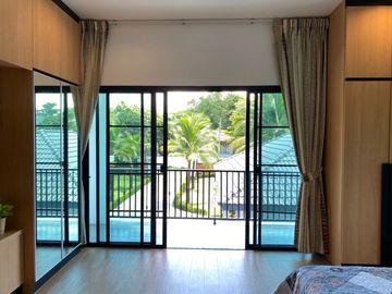 2 storey detached house sale 22MB, with tenant 100KB,440 sqWa., 5 bedrooms, 6 bathrooms, swimming pool, near Mae Jo Municipality, San Sai District, Ch